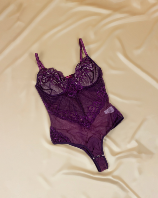 BODY THAY COLOR UVA